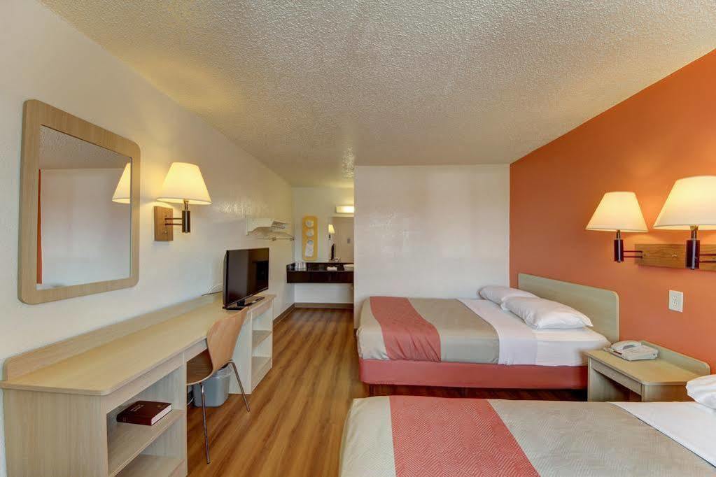 Red Roof Inn San Antonio Northeast - Rittiman Rd Exterior foto